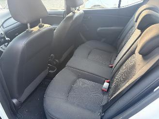 Hyundai I-10 i-drive cool picture 15