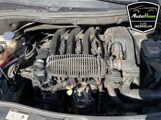 Peugeot 2008 2008 (CU), MPV, 2013 / 2019 1.2 Vti 12V PureTech 82 picture 14
