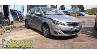 Sloopauto Peugeot 308 308 (L3/L8/LB/LH/LP), Hatchback 5-drs, 2013 / 2021 1.2 12V e-THP PureTech 130 2016/7