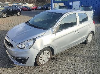 škoda osobní automobily Mitsubishi Space-star Mitsubishi Space Star Edition 2019/3