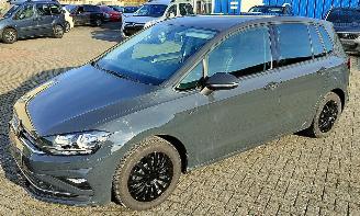 Vaurioauto  passenger cars Volkswagen Golf Sportsvan Volkswagen Golf Sportsvan VII Join 2018/6
