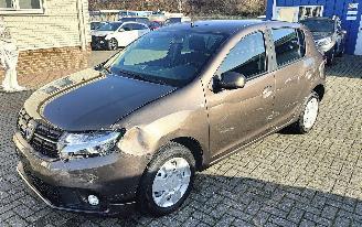 skadebil auto Dacia Sandero Dacia Sandero II Comfort airco navigatie 2018/5