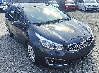 Käytettyjen passenger cars Kia Ceed Kia Ceed Sportswagon Edition 7  ( 1400 benzine ) 2017/9