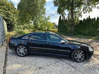 Voiture accidenté Audi S8  2006/9