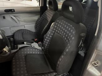 Volkswagen Beetle Highline picture 8