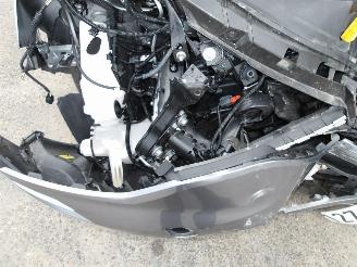 Renault Clio  picture 16