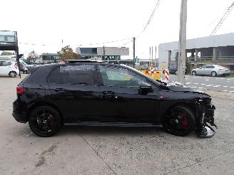 Volkswagen Golf GTI picture 6