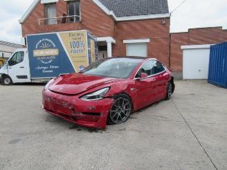 krockskadad bil auto Tesla Model 3  2019/6