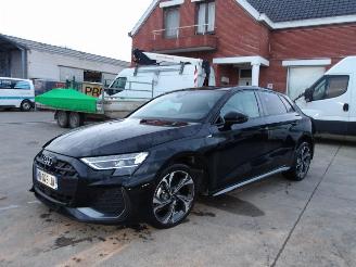 krockskadad bil auto Audi A3 S-LINE 2025/5