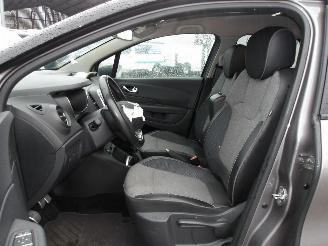 Renault Captur  picture 15