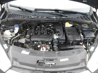 Peugeot 208 1.2 PURE TECH picture 10