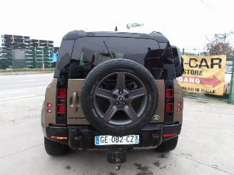 Land Rover Defender D300 X DYNAMIC picture 7