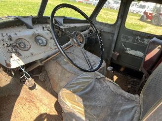 Ford F3 TAKELWAGEN 4X4 BENZINE, ZEER APARTE EN UNIEKE AUTO picture 12