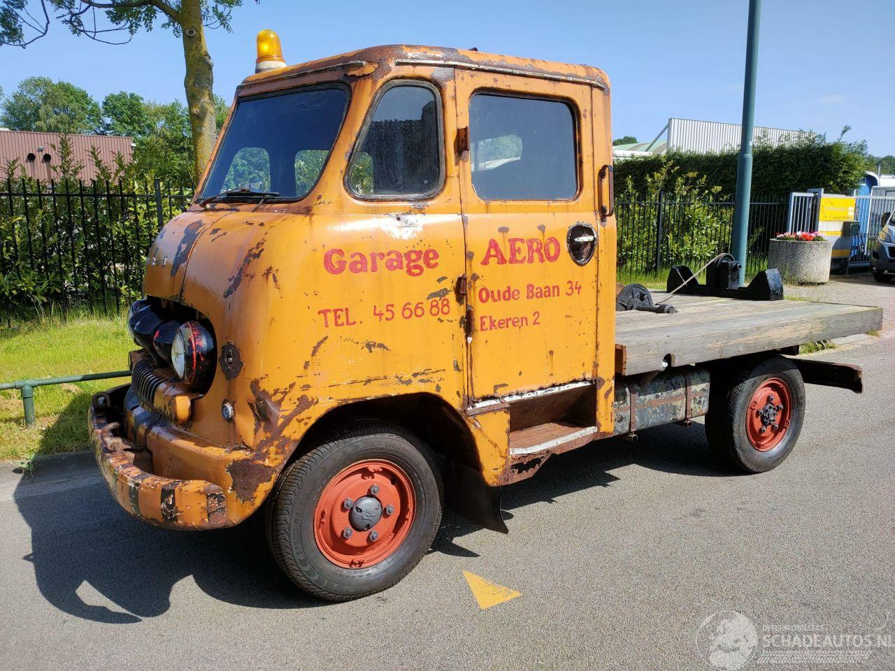 Ford F3 TAKELWAGEN 4X4 BENZINE, ZEER APARTE EN UNIEKE AUTO