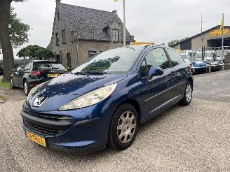 krockskadad bil auto Peugeot 207 1.4-16V XR AIRCO 2006/9