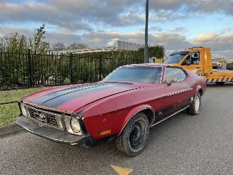 krockskadad bil auto Ford Mustang MACH 1 1974/4