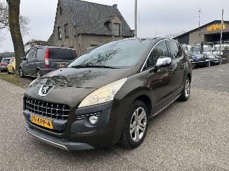 krockskadad bil auto Peugeot 3008 1.6 THP GT 2010/1