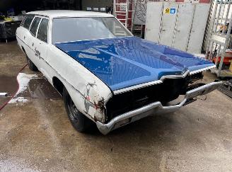 skadebil auto Ford USA DS 4 Crossback Ranche wagon 500 V8 1971/1