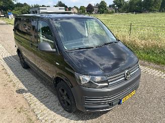 Volkswagen Transporter 2.0 TDI L1/H1 AIRCO 75 KW picture 26