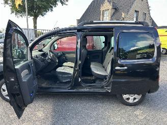 Renault Kangoo Fanily II 1.6-16v Expression Airco picture 8