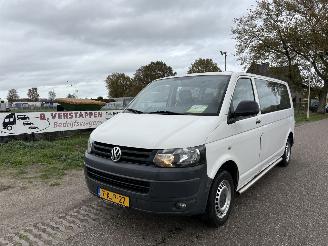 krockskadad bil auto Volkswagen Transporter 2.0 TDI 62kw KOMBI / COMBI / PERSONENBUS L2/H1, PRIJS IS EXCL. BTW !!! 2013/5