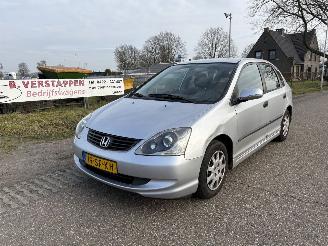 krockskadad bil auto Honda Civic 5 DR 1.4 LS AIRCO 2005/11