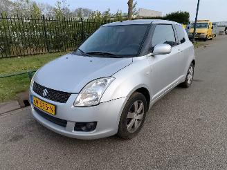 krockskadad bil auto Suzuki Swift 1.3 AIRCO 2010/6