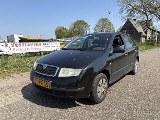 krockskadad bil auto Skoda Fabia 1.9 TDI CHOICE 74KW AIRCO 2004/5
