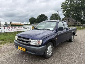 krockskadad bil bedrijf Toyota Hilux 2.5 D4-D 90 EXTRA OPEN LAADBAK / PICK-UP  84.217 KM N.A.P. ! 2005/6