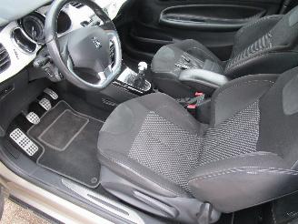 Citroën DS3 1.6 Clima Radio/CD 129.000 KM picture 18