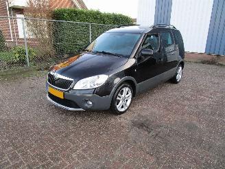 uszkodzony samochody osobowe Skoda Roomster 1.2 TSI Navi Airco 2012/3