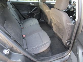 Ford Focus 1.0 Camera Navi Clima 6-Bak picture 11