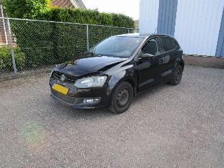 Damaged car Volkswagen Polo 1.6 TDI Navi Clima Panodak 2011/12