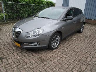 Schadeauto Lancia Delta 1.8 16V Automaat Leder Navi Clima Nw APK 2011/4