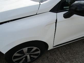 Renault Clio 1.0 TCE Navi Airco 6-Bak picture 8
