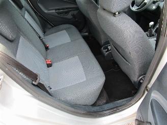 Ford Fiesta 1.25 Airco Radio/CD 5-Drs picture 14