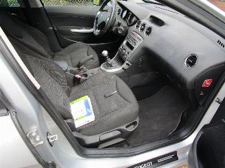 Peugeot 307 1.6 THP Clima 7-Pers. 6-Bak picture 6