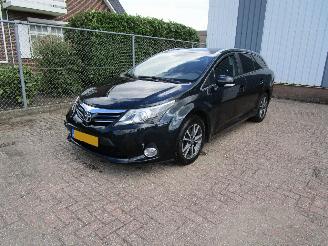 Damaged car Toyota Avensis 1.8 VVT-I Camera Navi Clima 6-Bak 2014/9