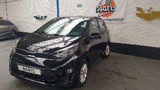 Damaged car Kia Picanto 1.0 12V BENZ 5 DRS 67 PK.... 2019/2
