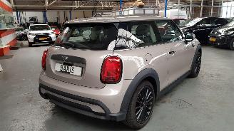 Mini One 1.5 12V ONE  2DRS BENZ 1.499CC 75KW 102PK picture 5