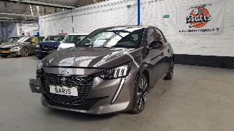 krockskadad bil auto Peugeot 208 1.2 PureTech GT-Line 2020/3