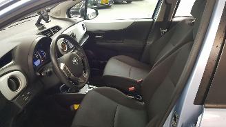 Toyota Yaris 1.5 16V HYBRID AUT  ELEKTRISCH-BENZ 1.497CC 74KW 101PK picture 9