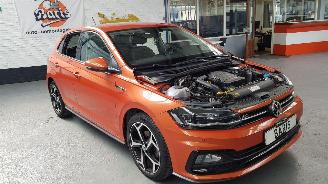 skadebil auto Volkswagen Polo 1.0 TSI 12V AUT R LINE BLUEMOTION 4DRS BENZ 999CC 85KW 116PK 2019/3
