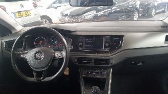 Volkswagen Polo 1.0 12V BLUEMOTION  4DRS BENZ 999CC 55KW 75PK picture 7