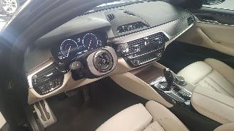 BMW 5-serie 530i XDRIVE 2.0 TWINPOWER TURBO 16V COMBI BENZ 1.998CC 185KW 252PK 4x4 picture 10