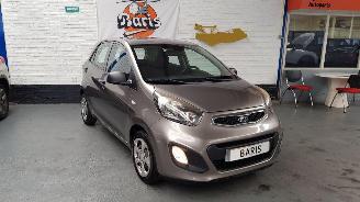krockskadad bil auto Kia Picanto 1.0 CVVT Comfort Pack 2011/5