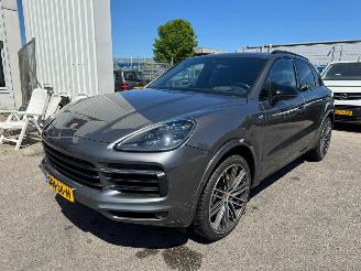 Schadeauto Porsche Cayenne 3.0 2019/1