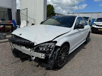 Damaged car Mercedes C-klasse 200 d AMG GLASDAK Premium Plus Pack Automaat 2019/6
