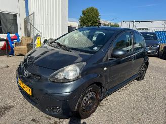 Unfallwagen Toyota Aygo 1.0-12V Comfort AUTOMAAT 2009/10