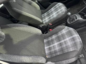 Peugeot 108 1.0 e-VTi Active picture 14